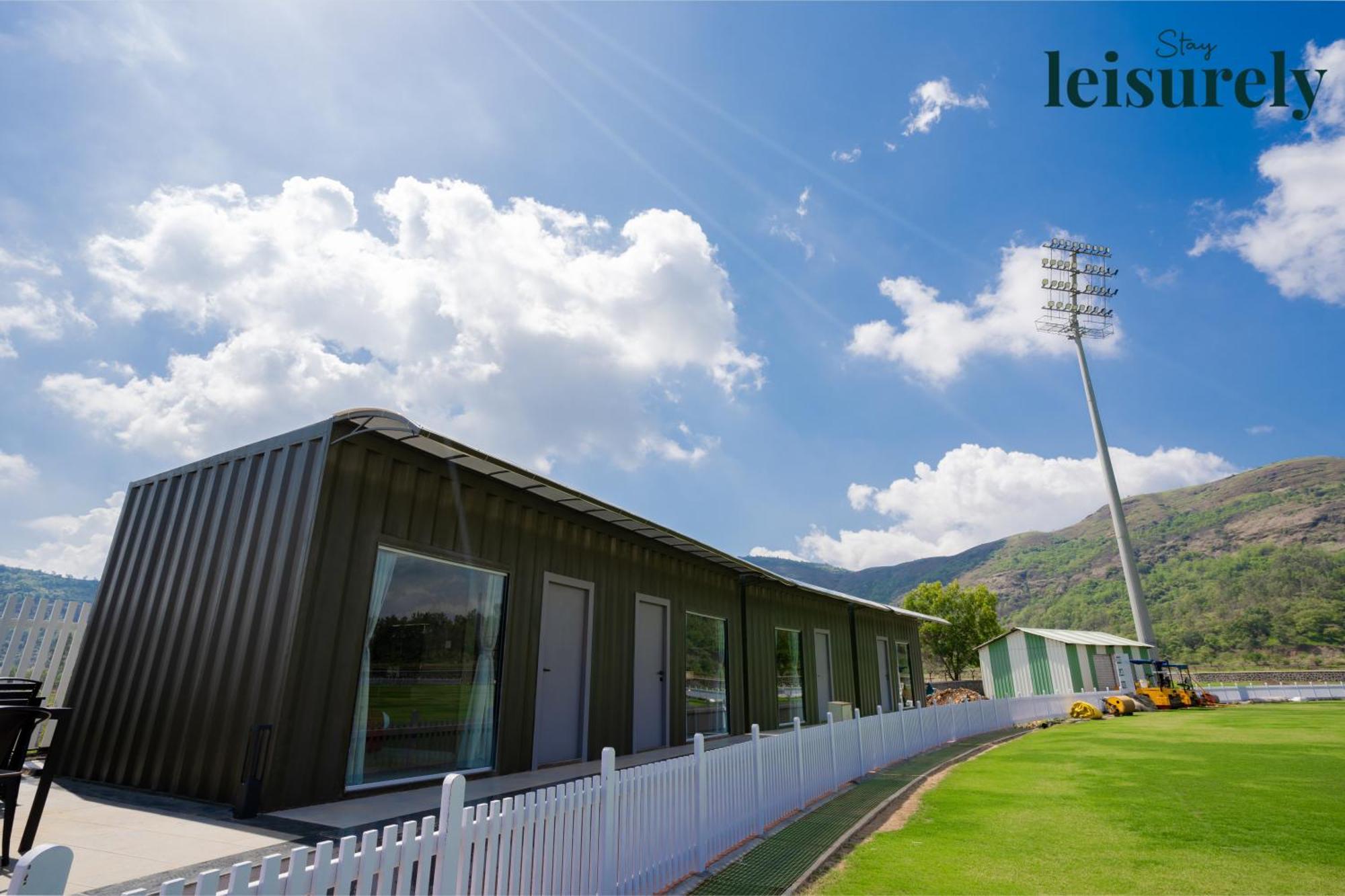 Stay Leisurely - Pavilion By The Hills, Lonavala - Stadium View Rooms Exterior foto